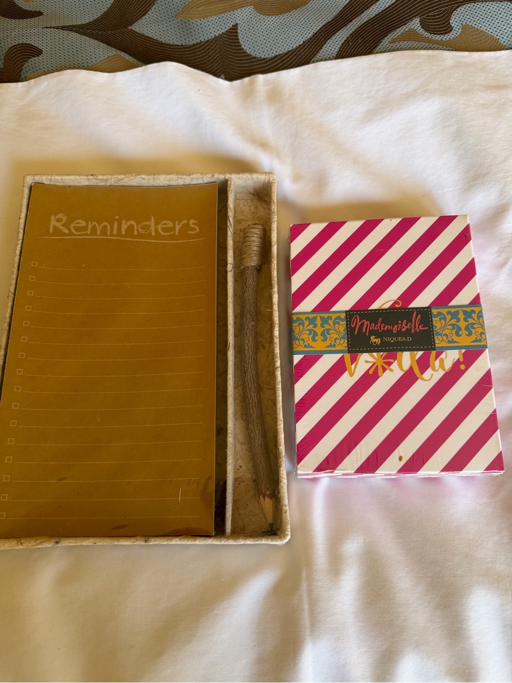 Stationary Set w/ 3 Notebooks